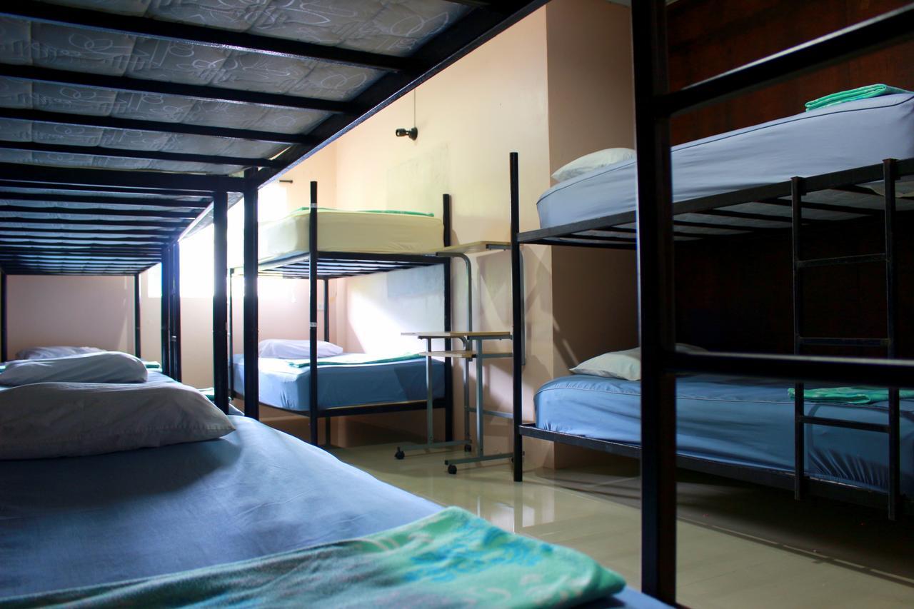 Love Station Hostel Baan Tai Rum bild