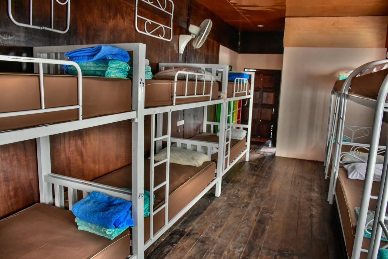 Love Station Hostel Baan Tai Exteriör bild